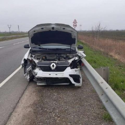 Авария с участием пьяного водителя автомобиля Renault Logan произошло в Краснодарском крае.